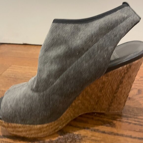 Stuart Weitzman Glove Stretch Wedge Denim Grey Wedges - Picture 7 of 9